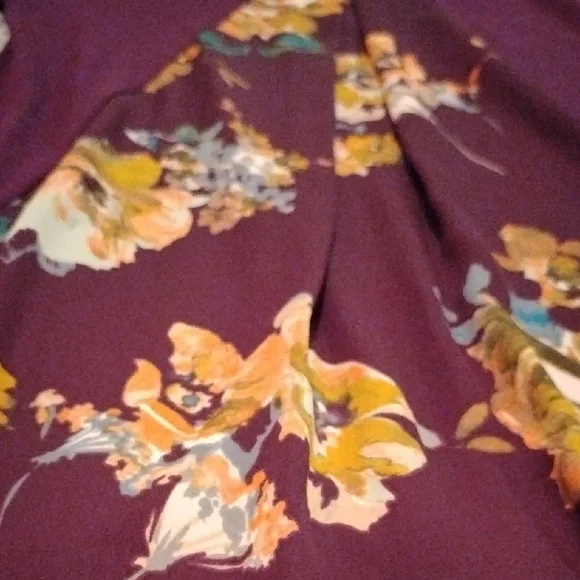 Women's Purple Top 3/4 Sleeve - Picture 4 of 5